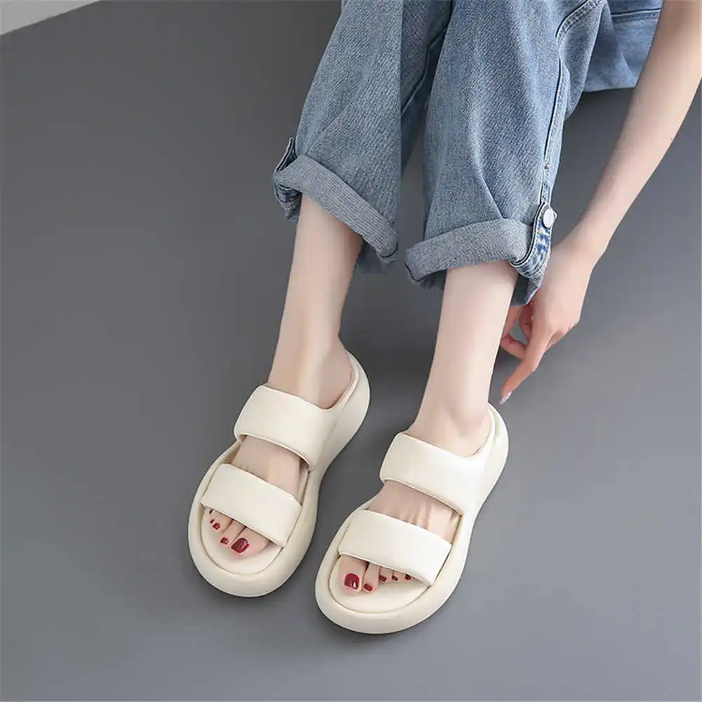 Size 39 Strips Summer Shoes Sa - Different Aquatic Sports 评论和价格